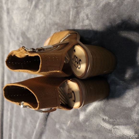 Circus by Sam Edelman ladies size 9 - Picture 2 of 4